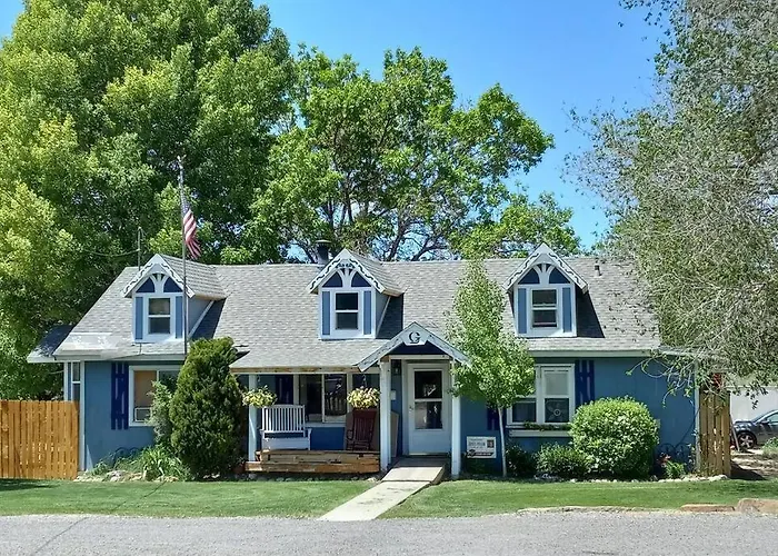 The Goulding Cottage And Farm - 4 Beds, 3 Baths